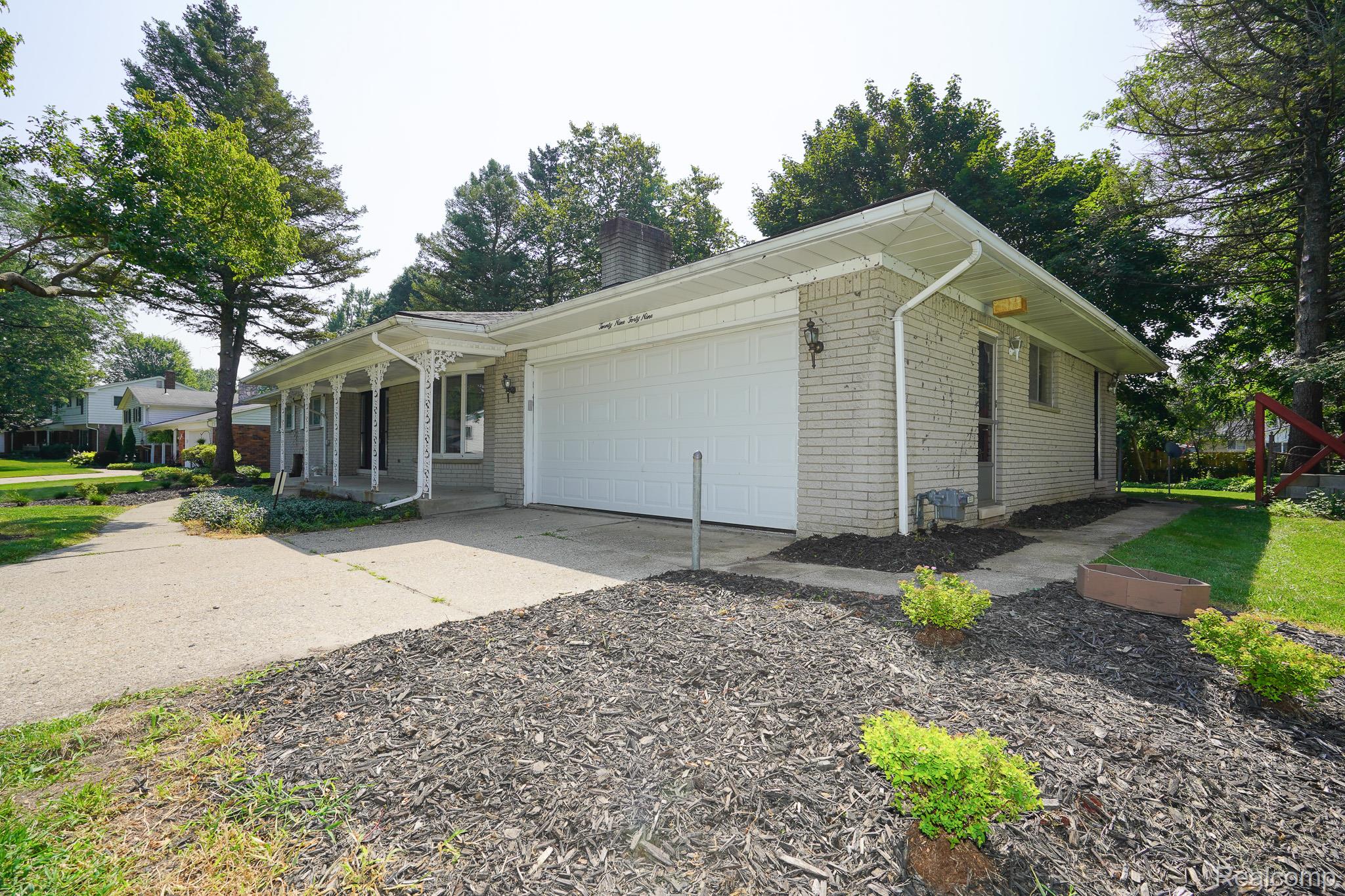2949 Lacota Road