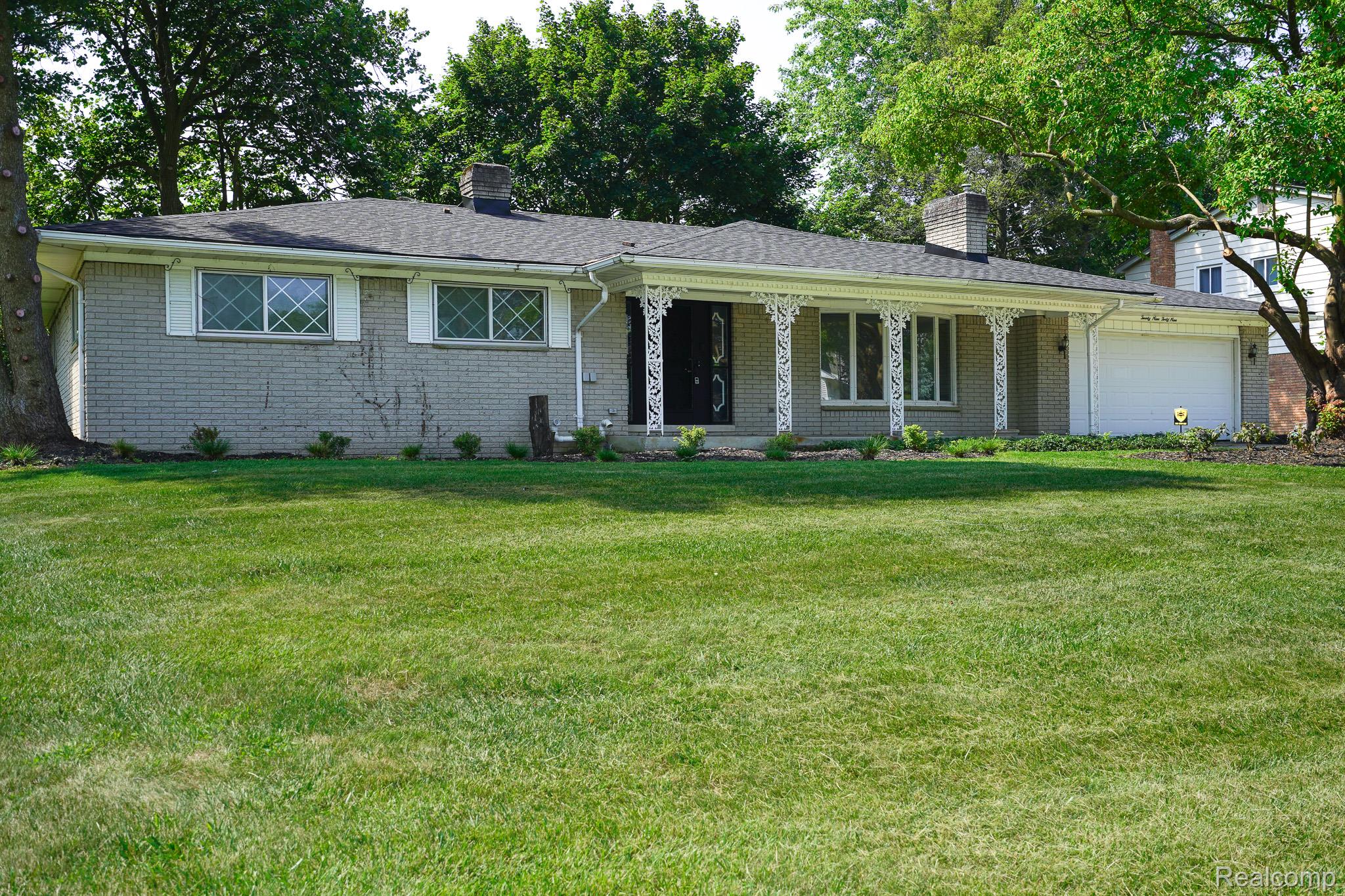 2949 Lacota Road