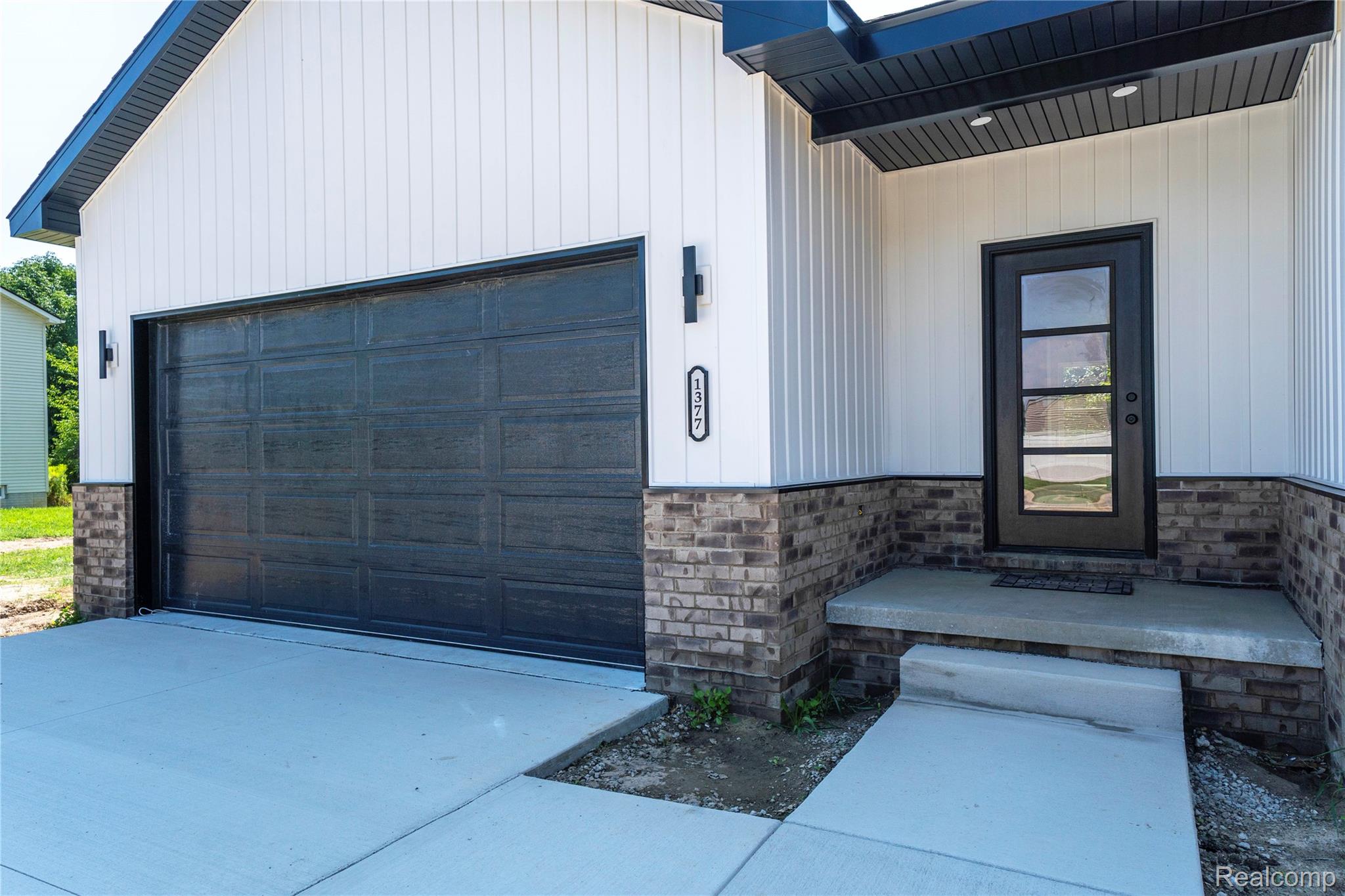 1377 Cedarcrest Drive