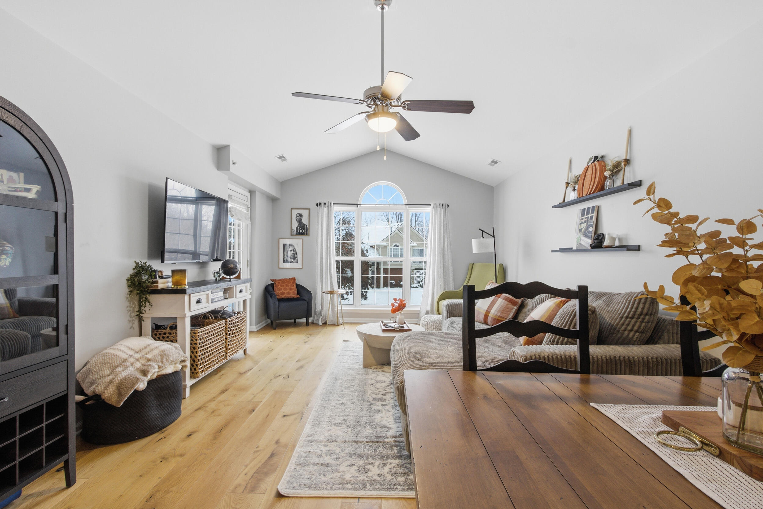 28211 Oakmonte Circle E