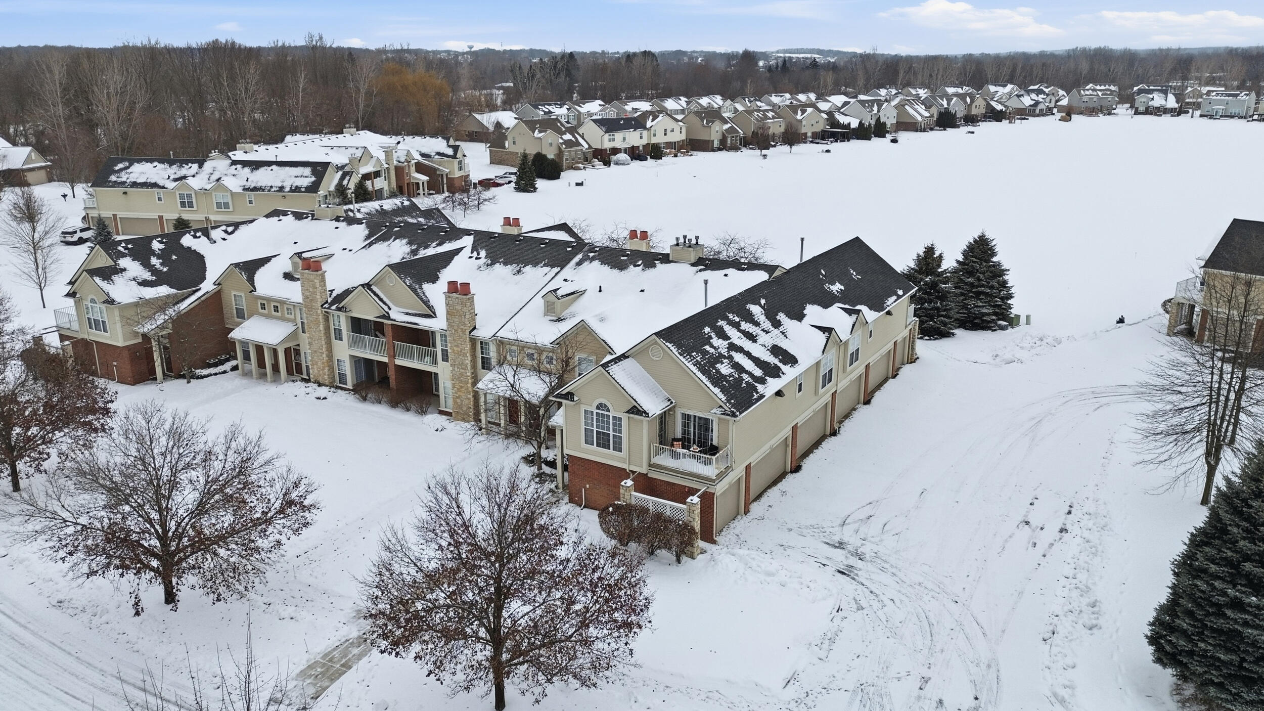 28211 Oakmonte Circle E