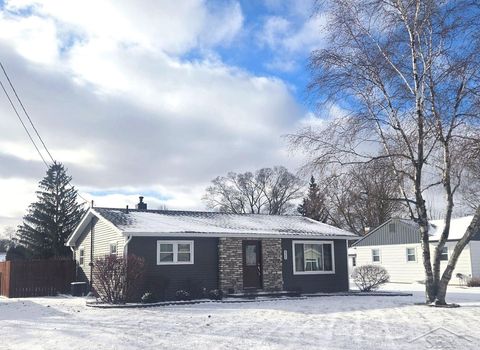 2355 Plainview Drive Saginaw Charter Township MI 48603