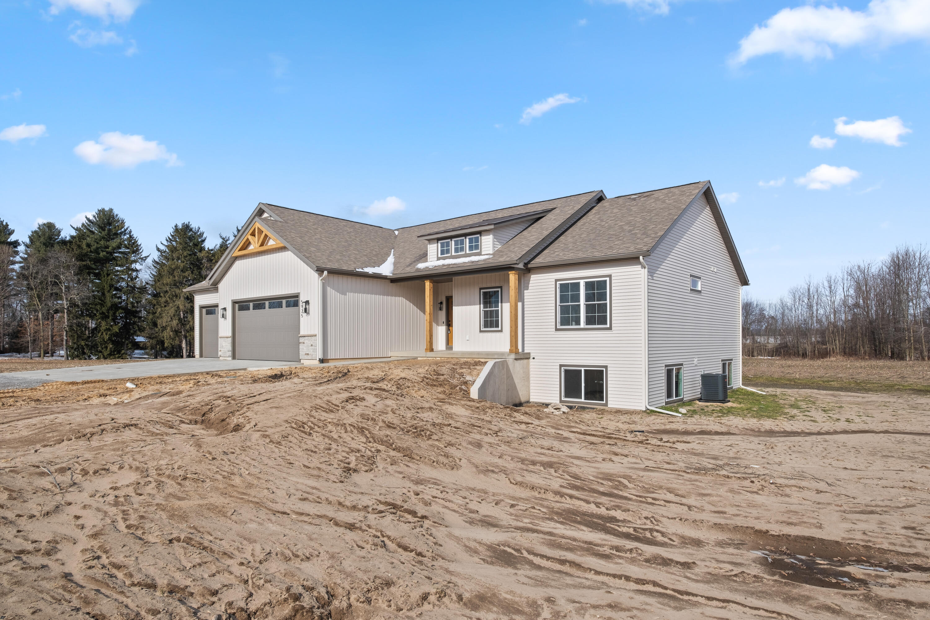 5925 Grand Vista Drive