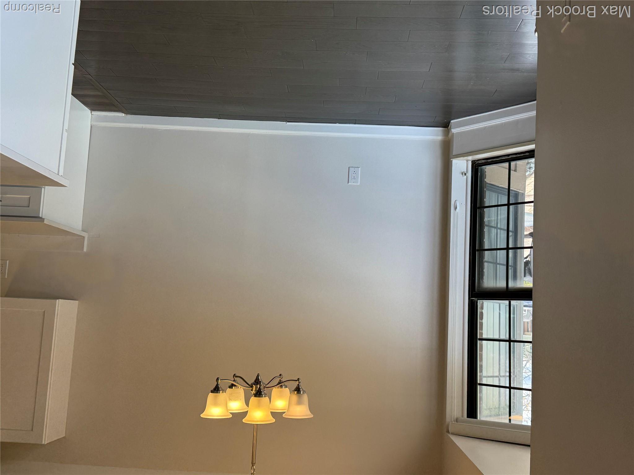 31186 Country Way