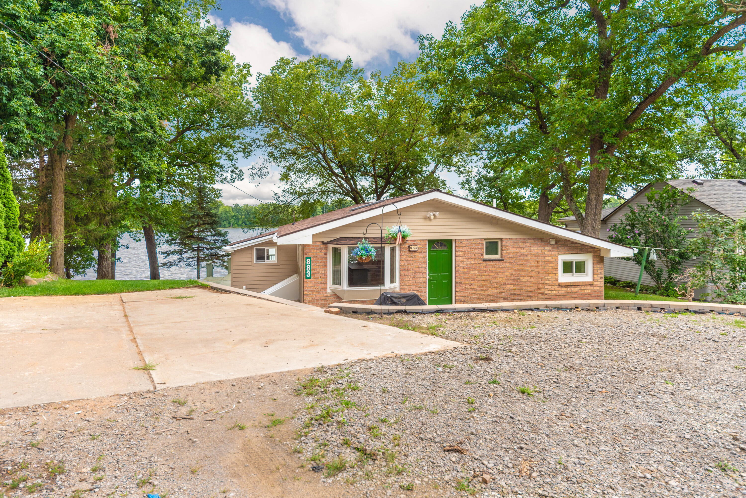 883 Hurley Drive