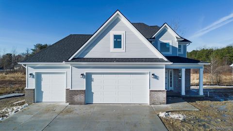 2323 Baltimore Davison City MI 48423