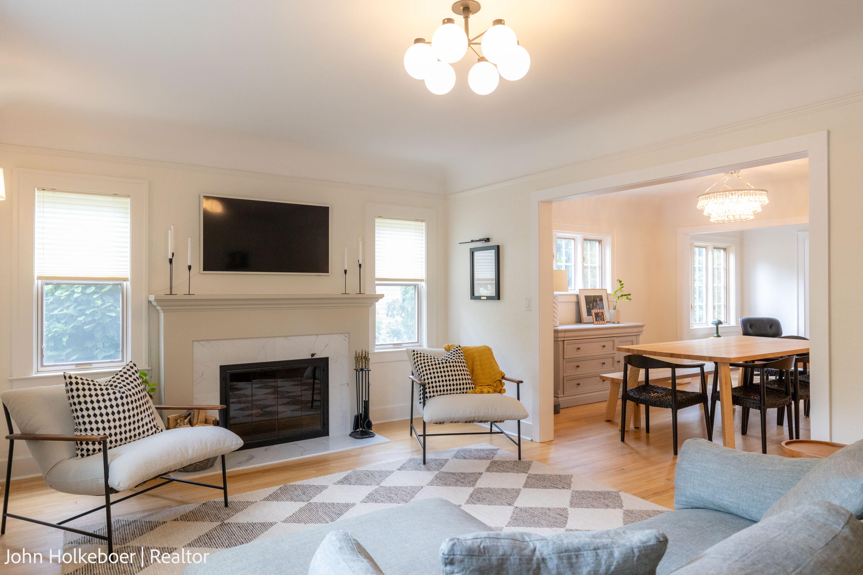 1045 Santa Cruz Drive SE
