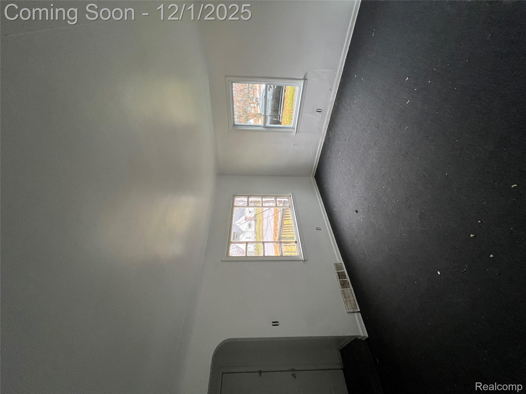 1220 FOREST HILL Avenue