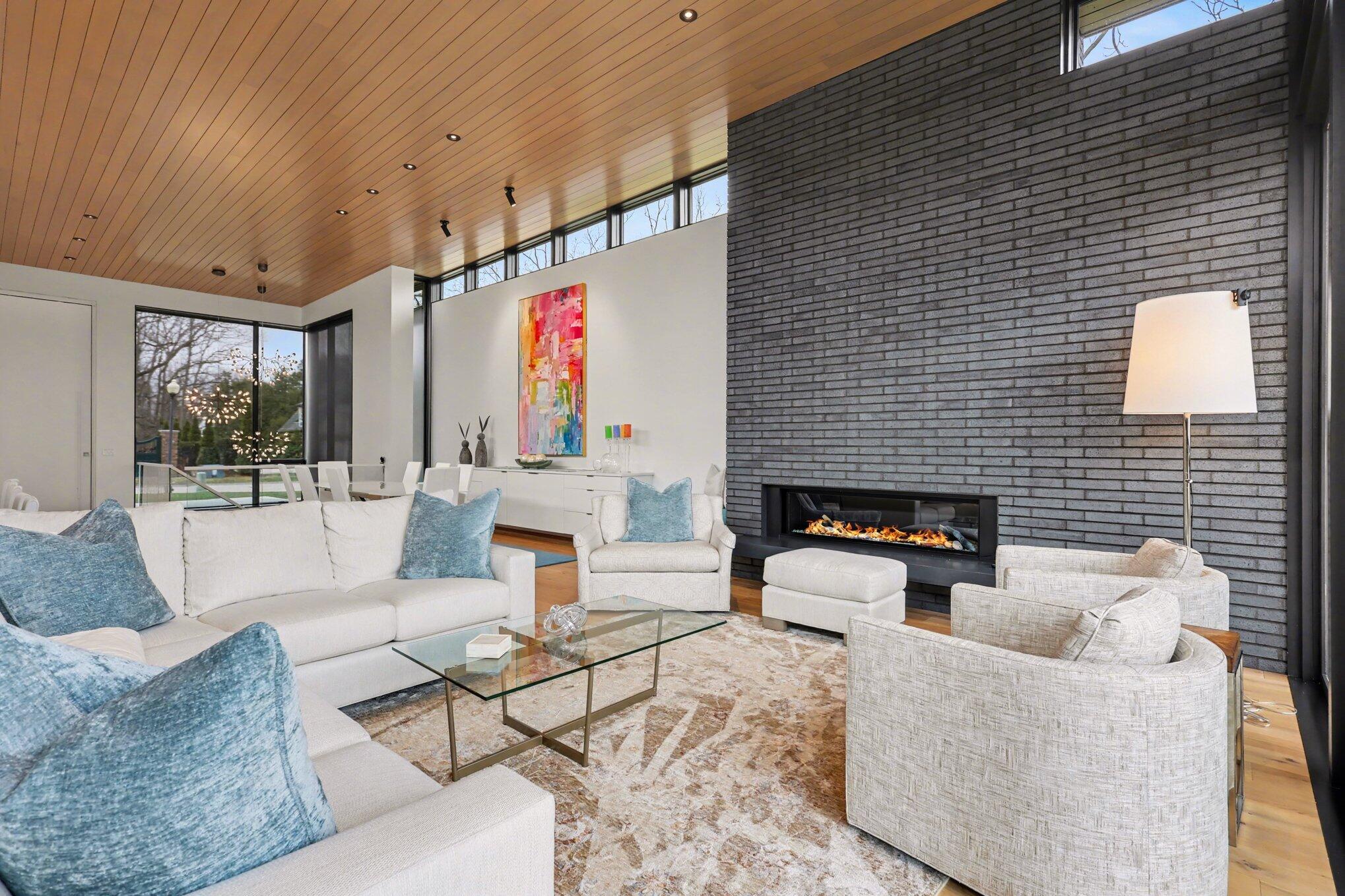 102 Mercer Drive SE