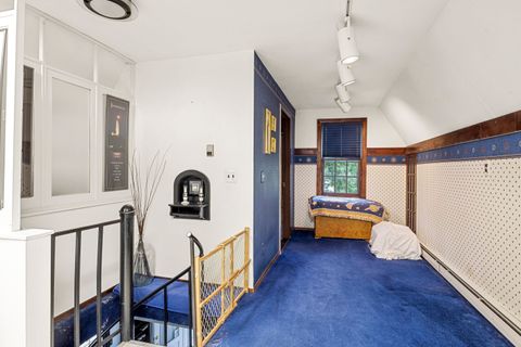 listing image 63