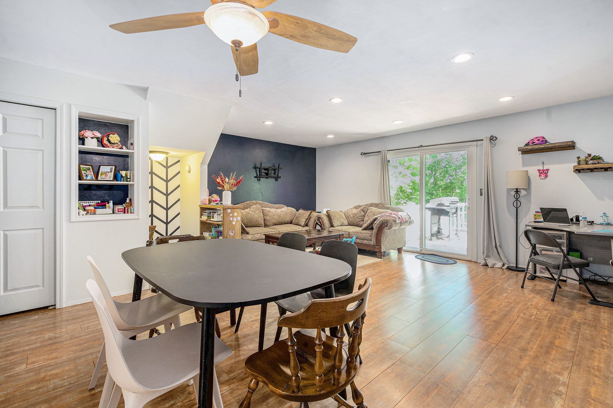 3472 BURBANK Drive