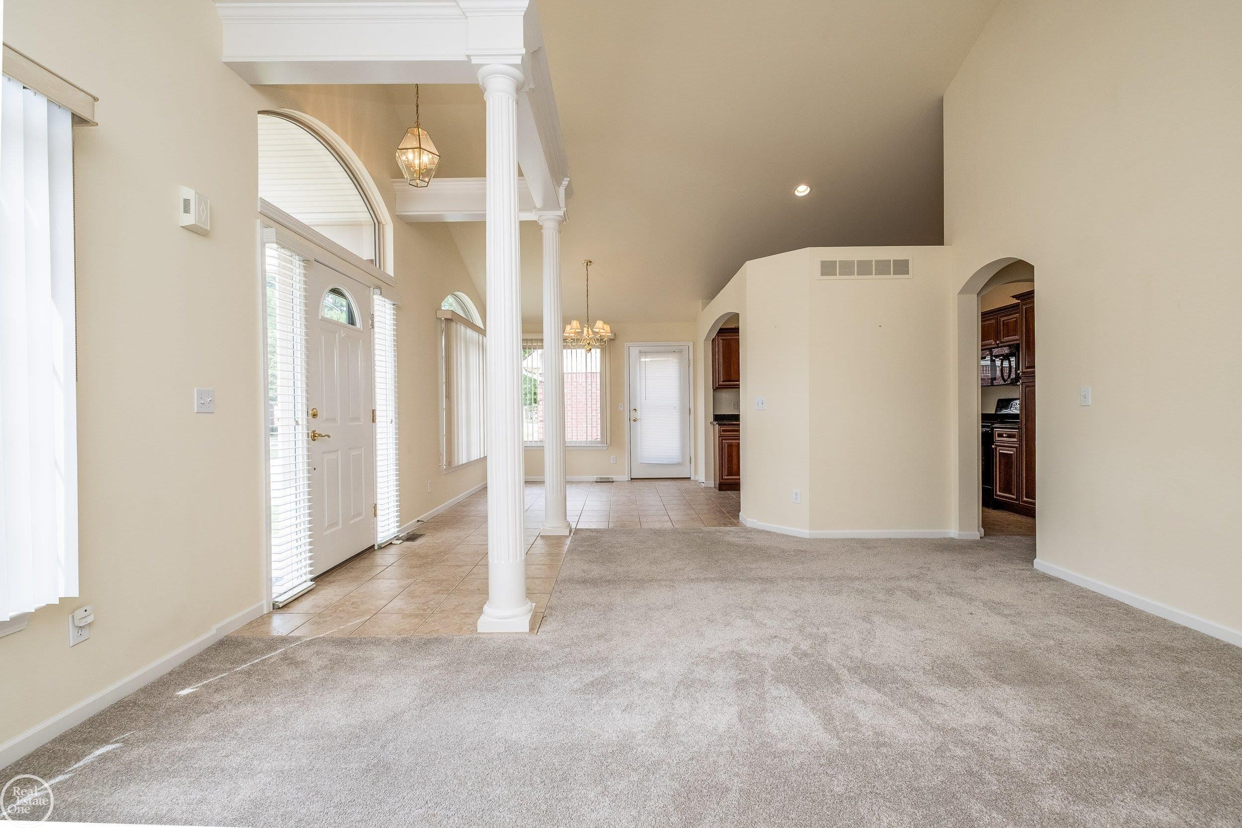 16611 Ventura Circle