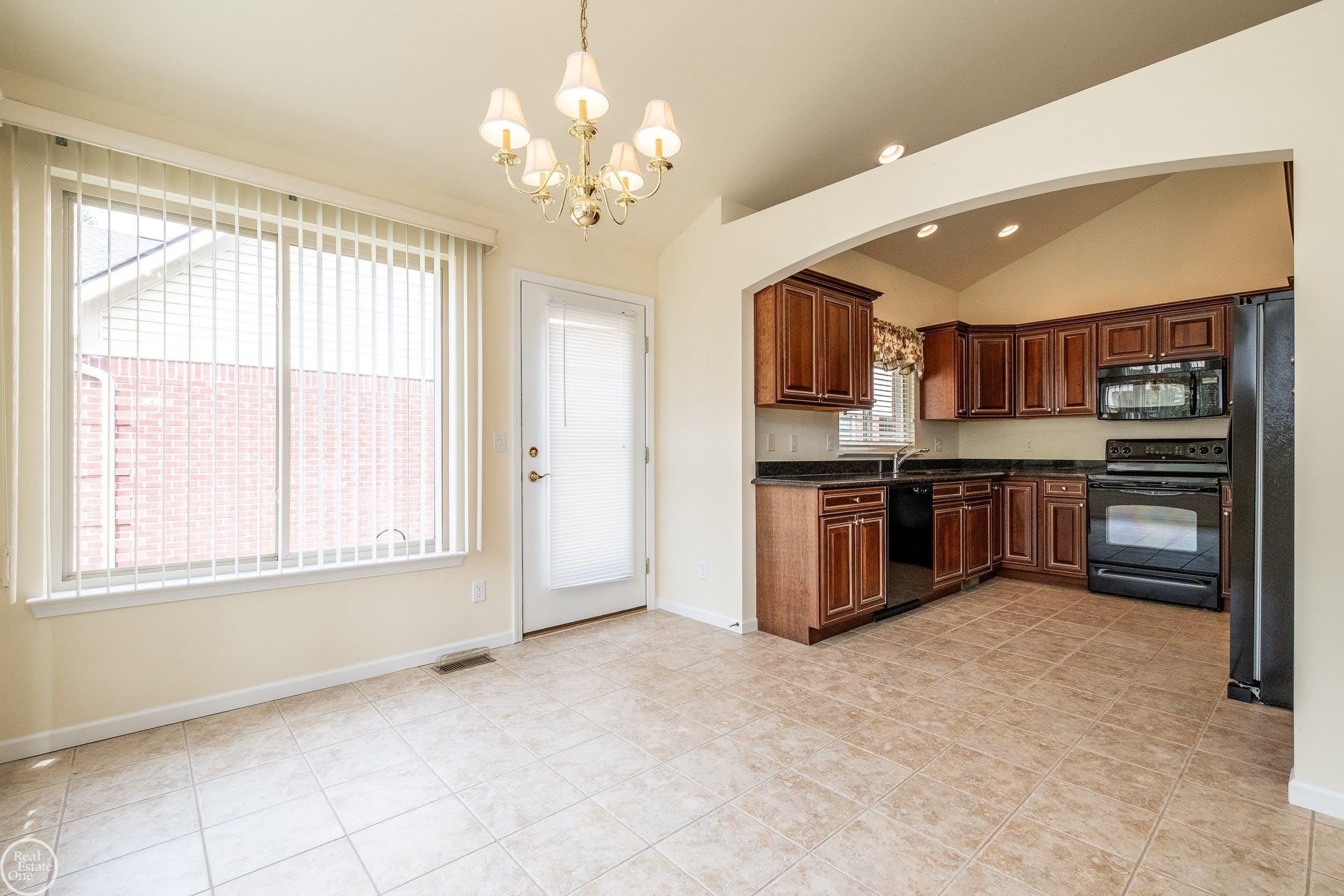 16611 Ventura Circle