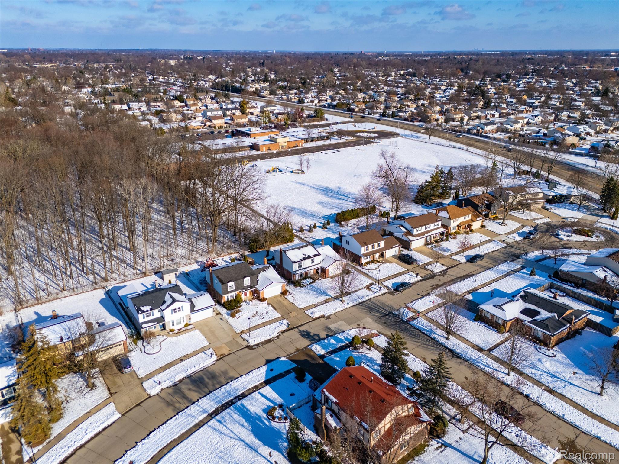 Canton, Michigan 48187, United States, 4 Bedrooms Bedrooms, ,3 BathroomsBathrooms,Residential,Active,257564