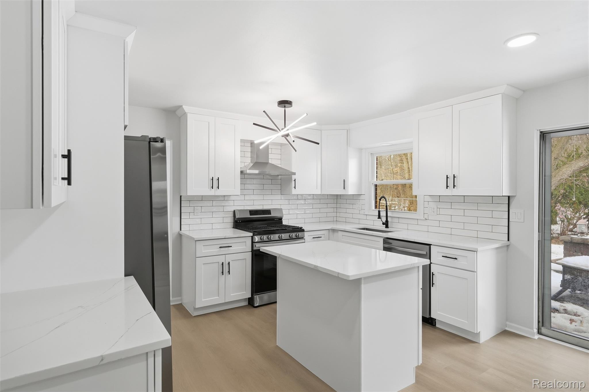 Canton, Michigan 48187, United States, 4 Bedrooms Bedrooms, ,3 BathroomsBathrooms,Residential,Active,257564