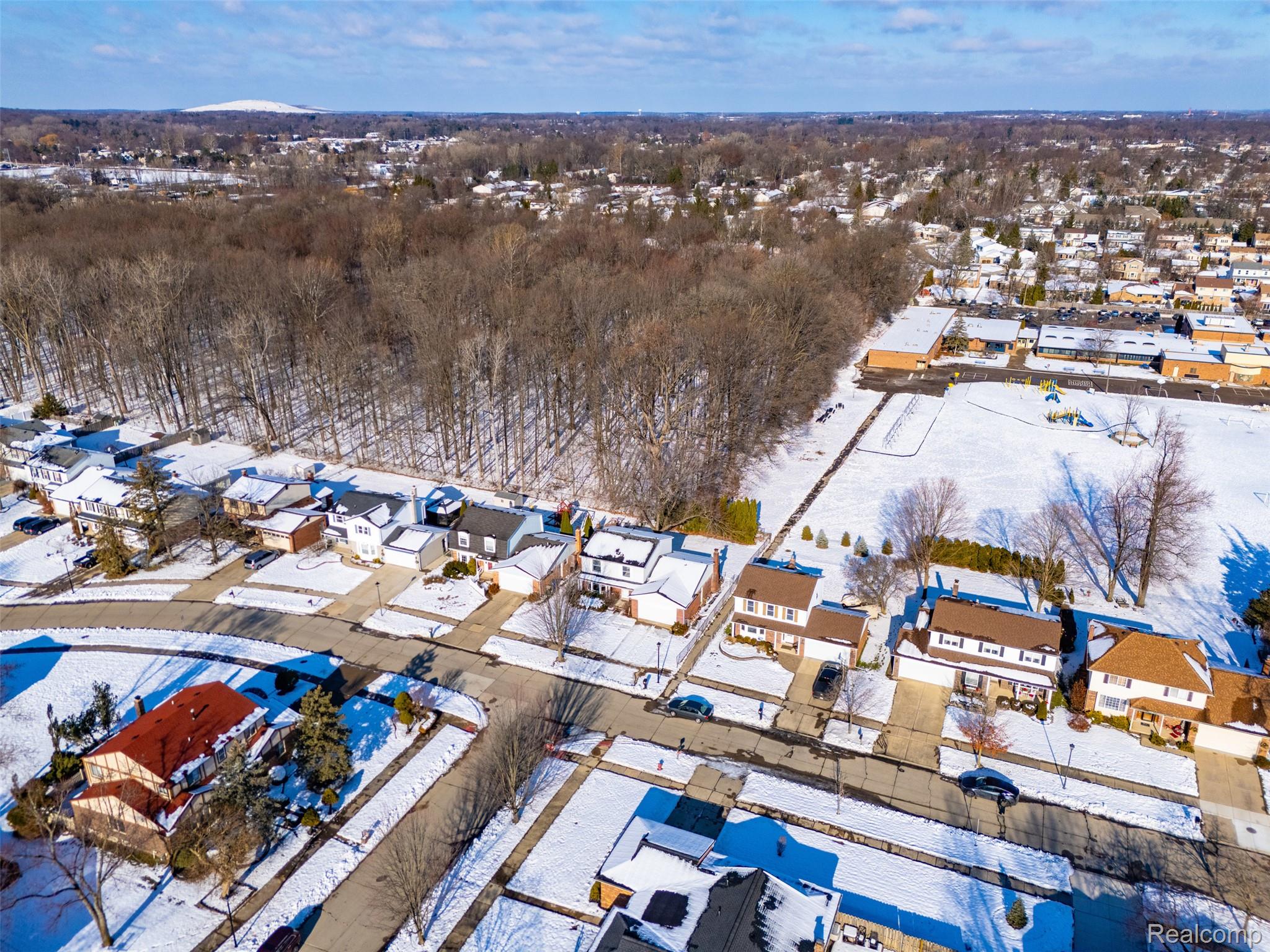 Canton, Michigan 48187, United States, 4 Bedrooms Bedrooms, ,3 BathroomsBathrooms,Residential,Active,257564