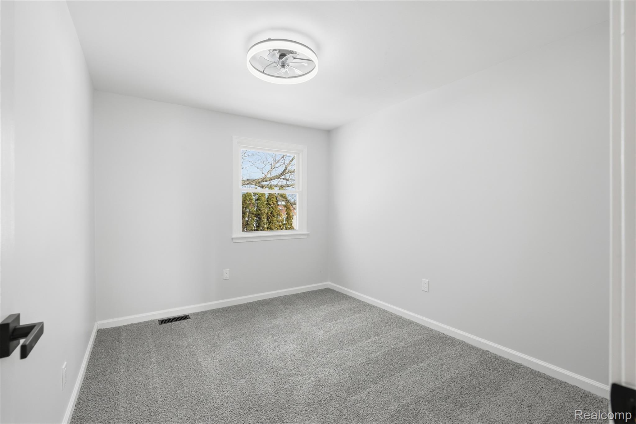 Canton, Michigan 48187, United States, 4 Bedrooms Bedrooms, ,3 BathroomsBathrooms,Residential,Active,257564