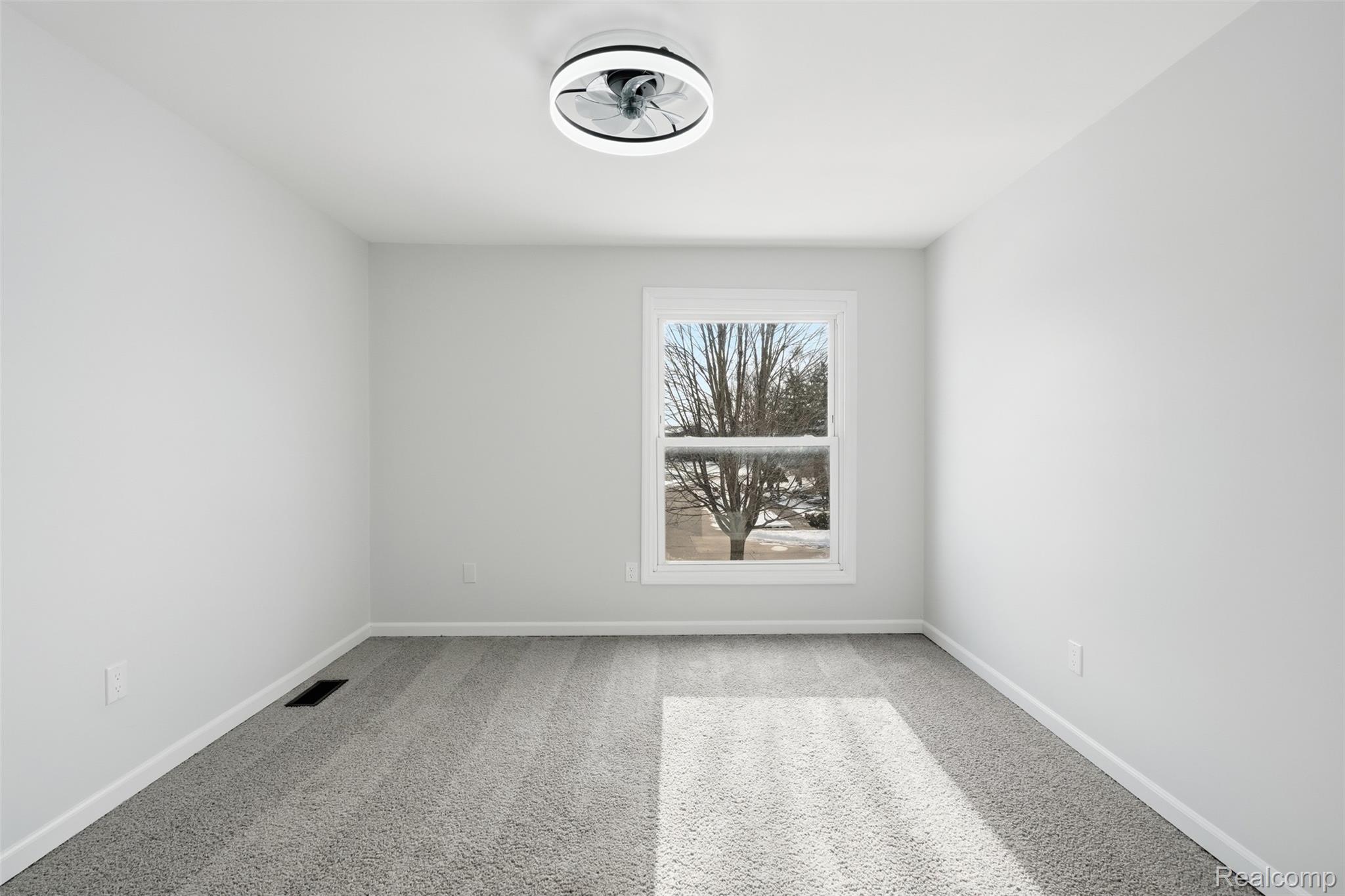 Canton, Michigan 48187, United States, 4 Bedrooms Bedrooms, ,3 BathroomsBathrooms,Residential,Active,257564