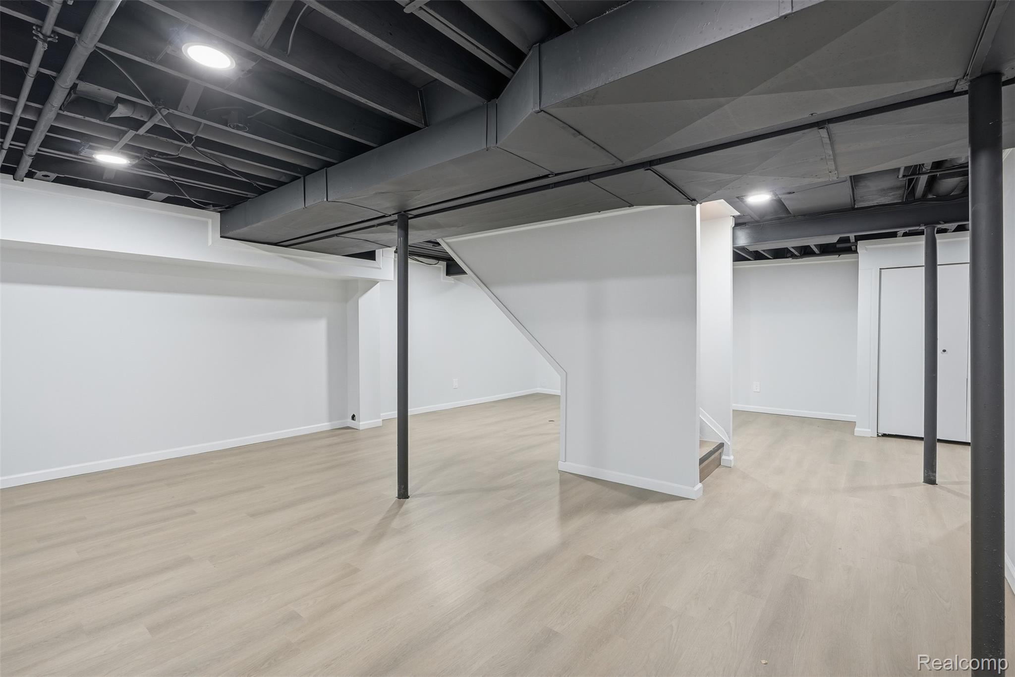 Canton, Michigan 48187, United States, 4 Bedrooms Bedrooms, ,3 BathroomsBathrooms,Residential,Active,257564