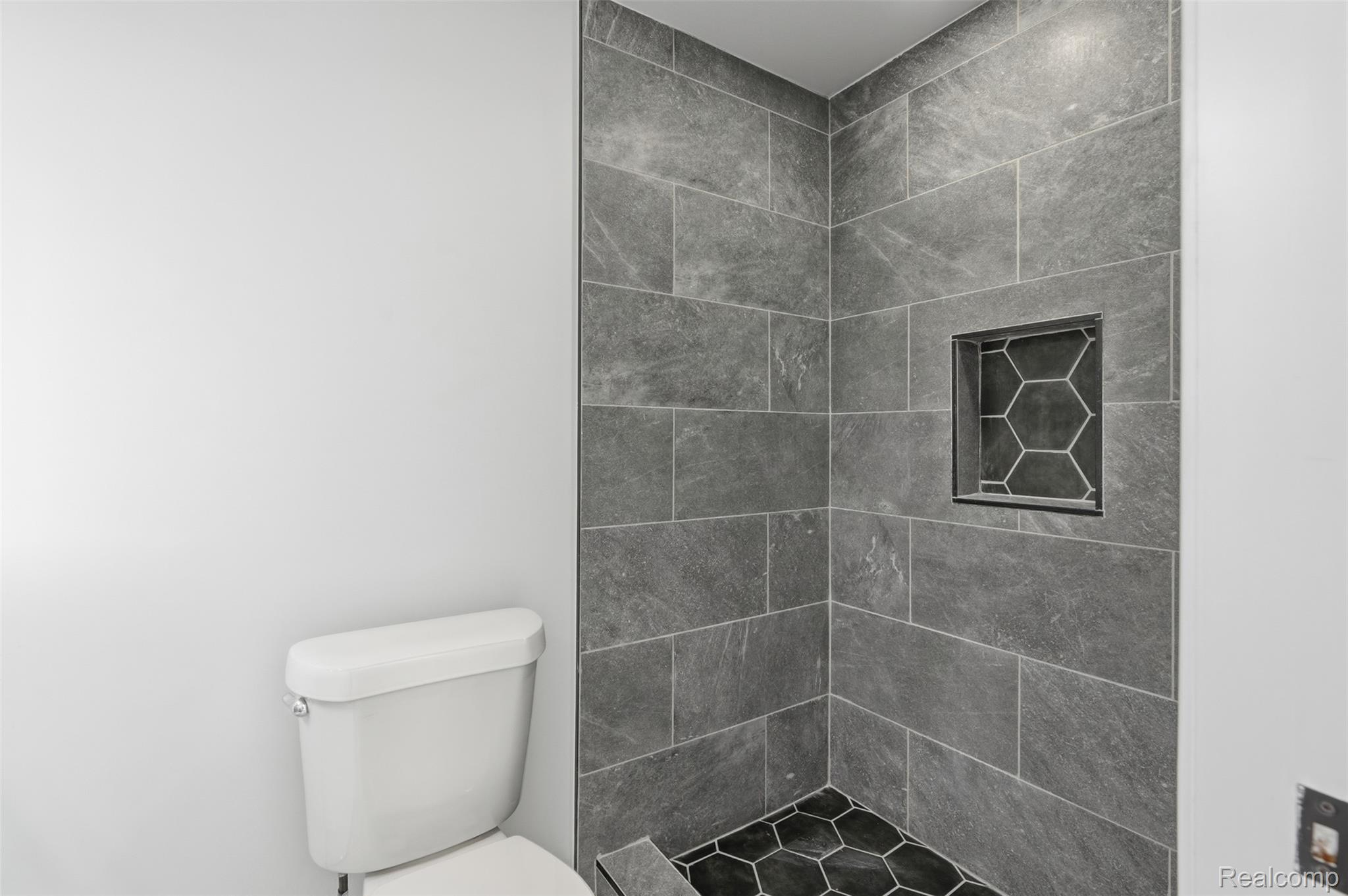 Canton, Michigan 48187, United States, 4 Bedrooms Bedrooms, ,3 BathroomsBathrooms,Residential,Active,257564