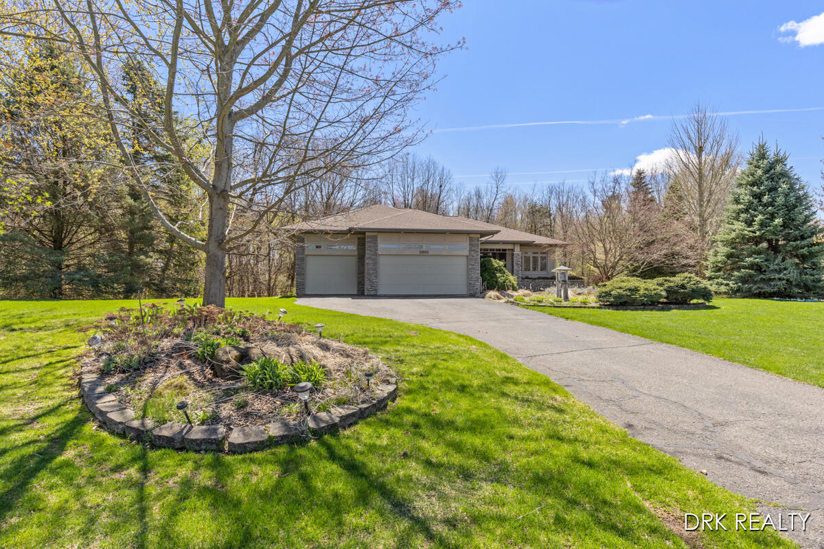 5900 Cannon Hills Drive NE