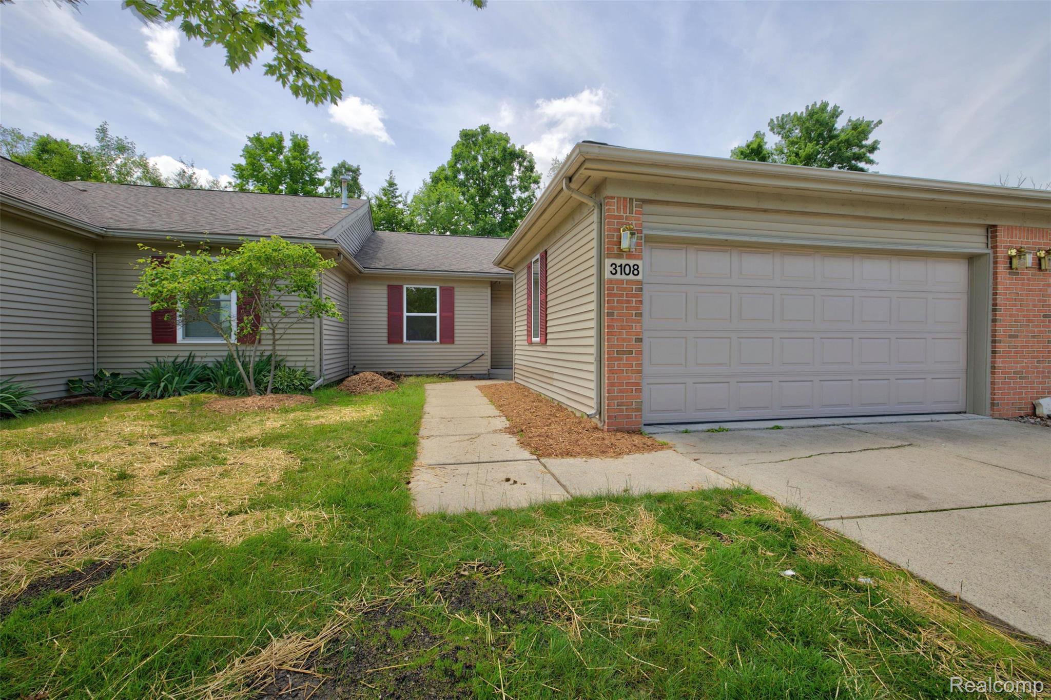 3108 Falcon Drive 25