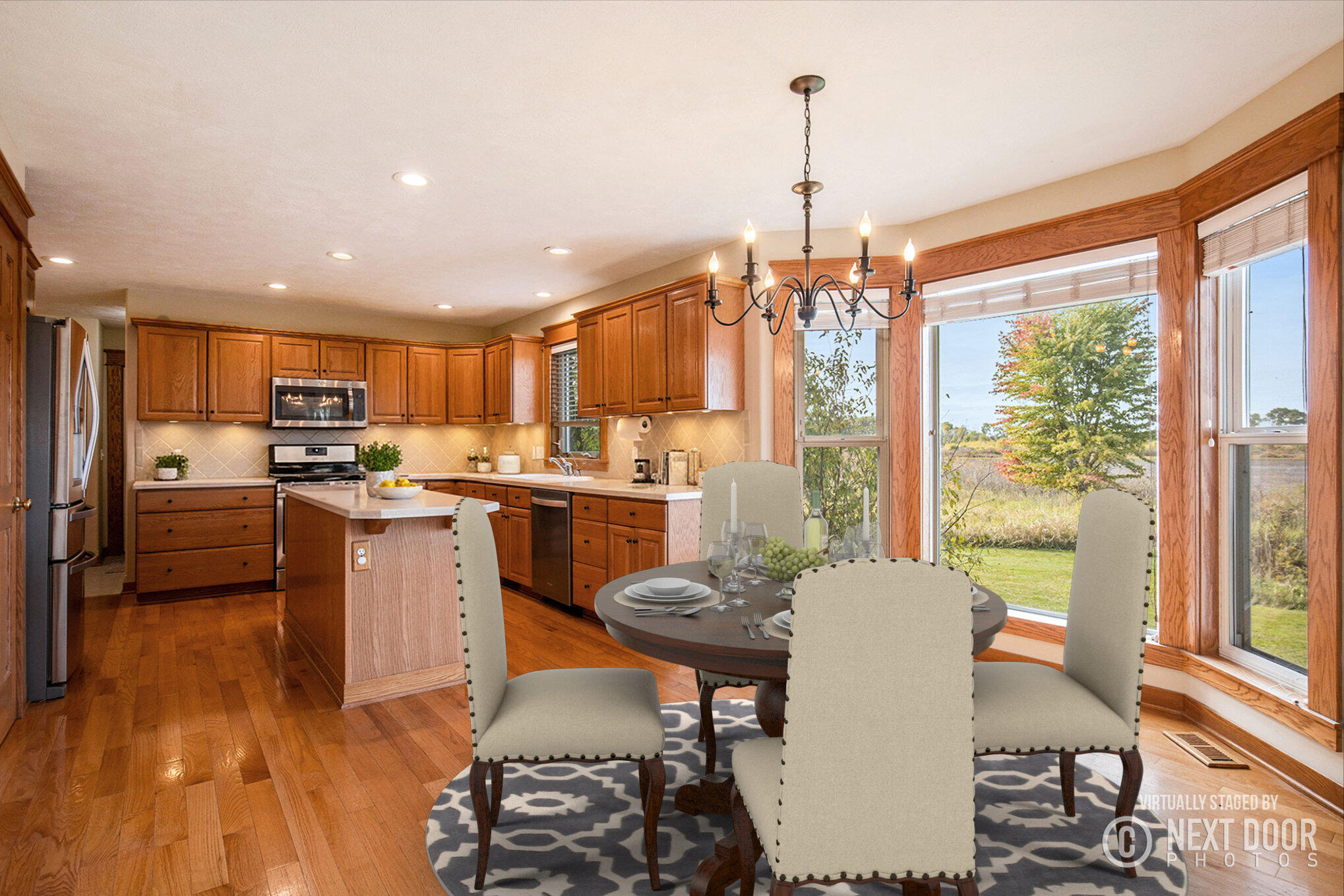 9975 Young Avenue NE