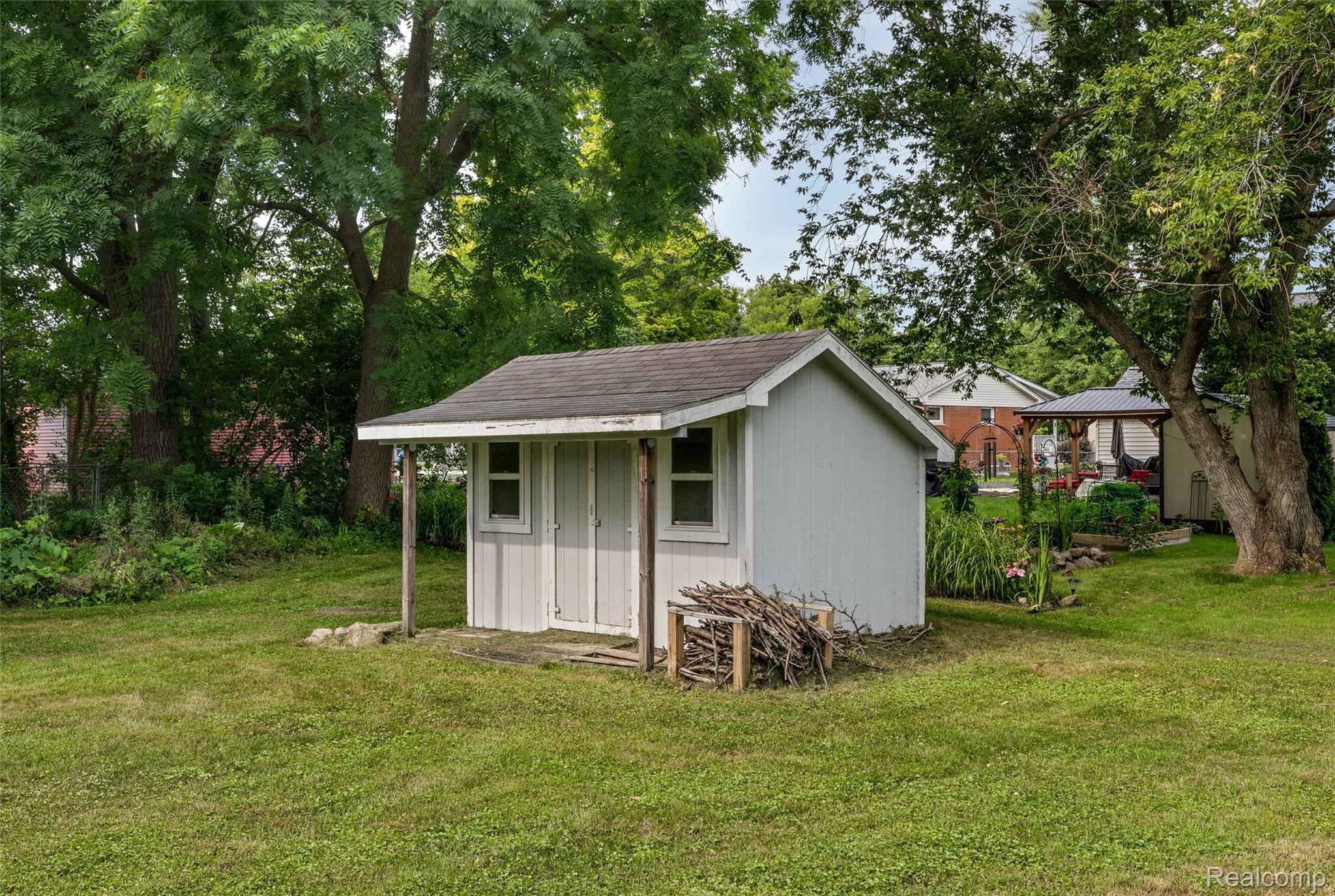 709 Baywood Lane