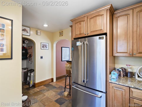 Tiny photo for 446 W Drayton Street, Ferndale City, MI 48220 (MLS # 20261068901)