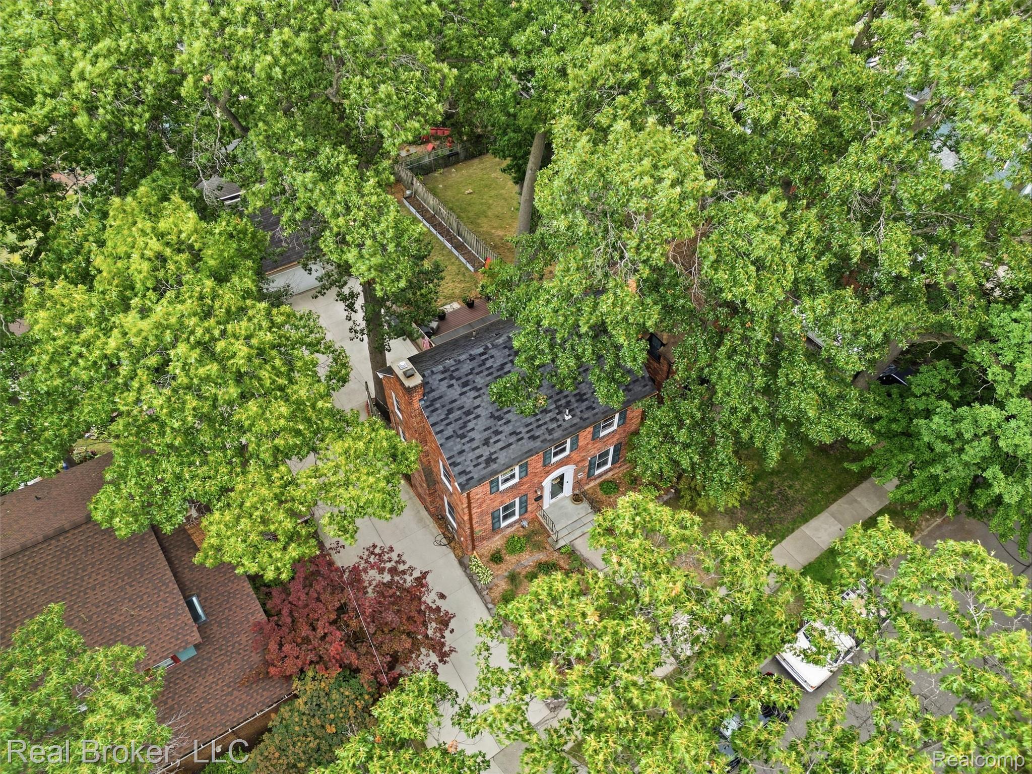 446 W Drayton Street
