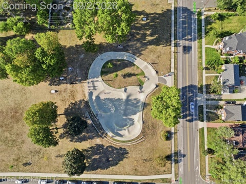 Tiny photo for 446 W Drayton Street, Ferndale City, MI 48220 (MLS # 20261068901)