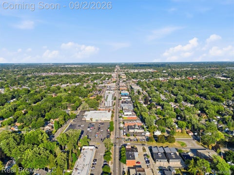 Tiny photo for 446 W Drayton Street, Ferndale City, MI 48220 (MLS # 20261068901)