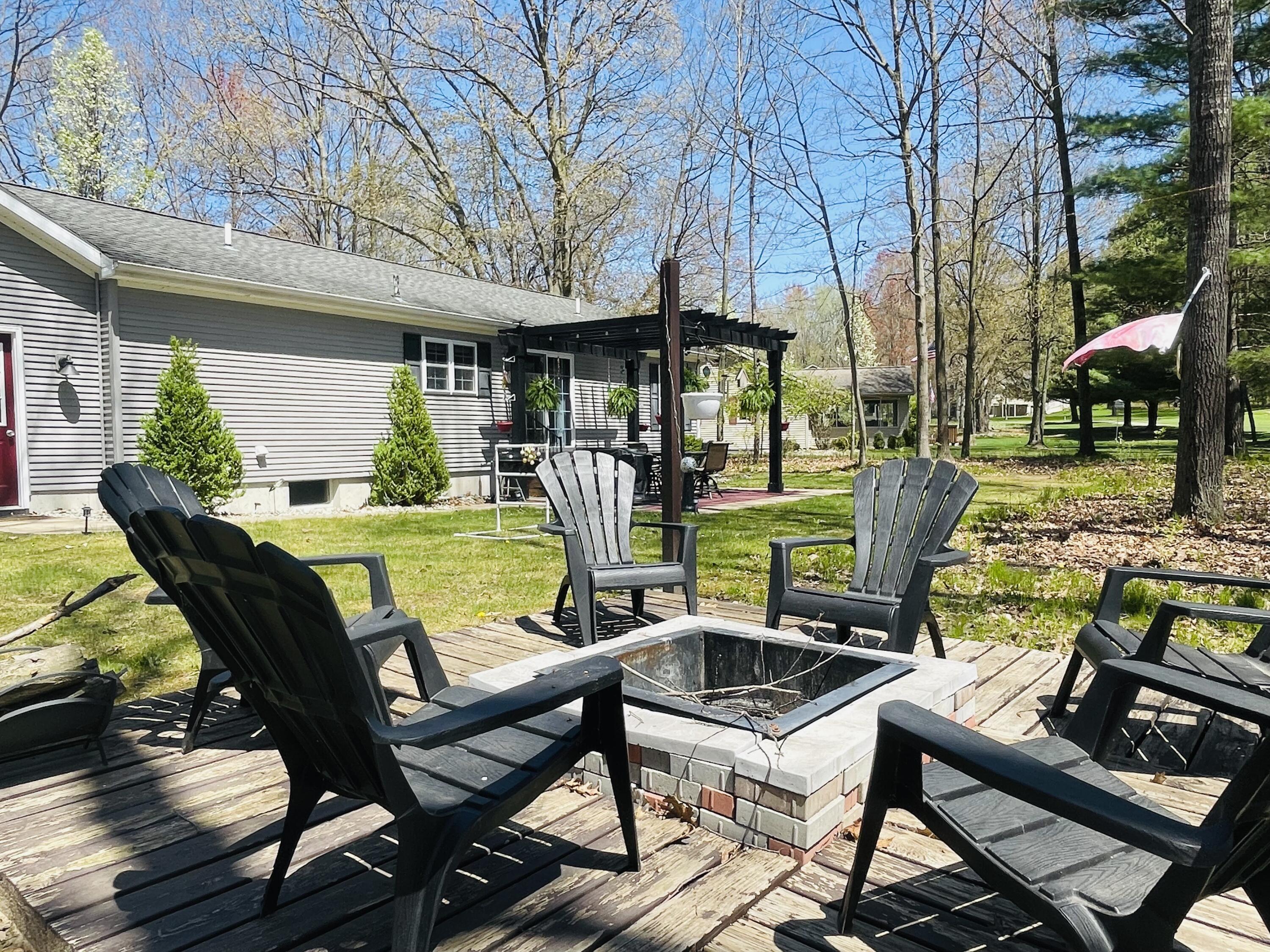 9612 Clubhouse Drive W