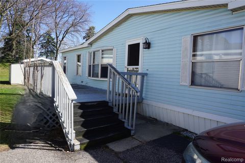 2029 Shirewood Drive Shelby Charter Township MI 48317