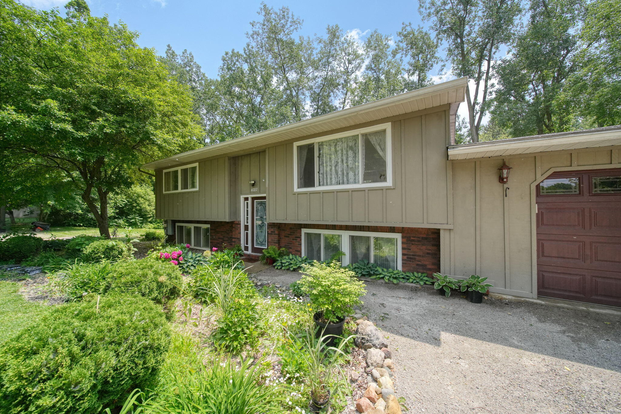 4787 Hooks Mill Road