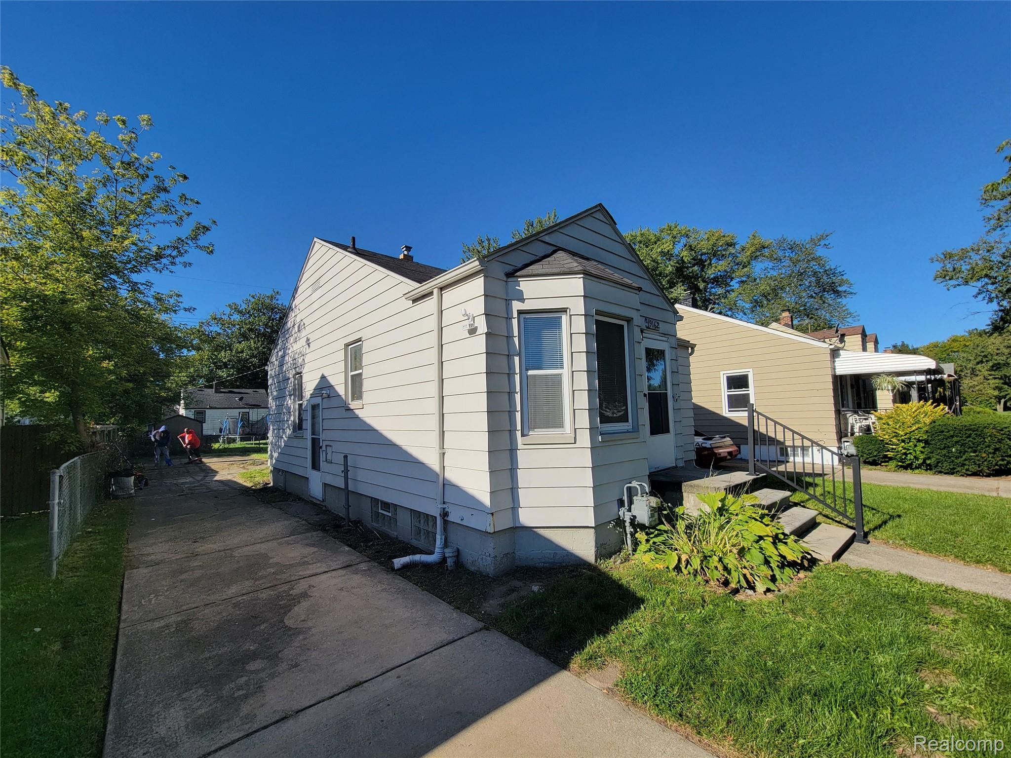 19162 WASHTENAW Street