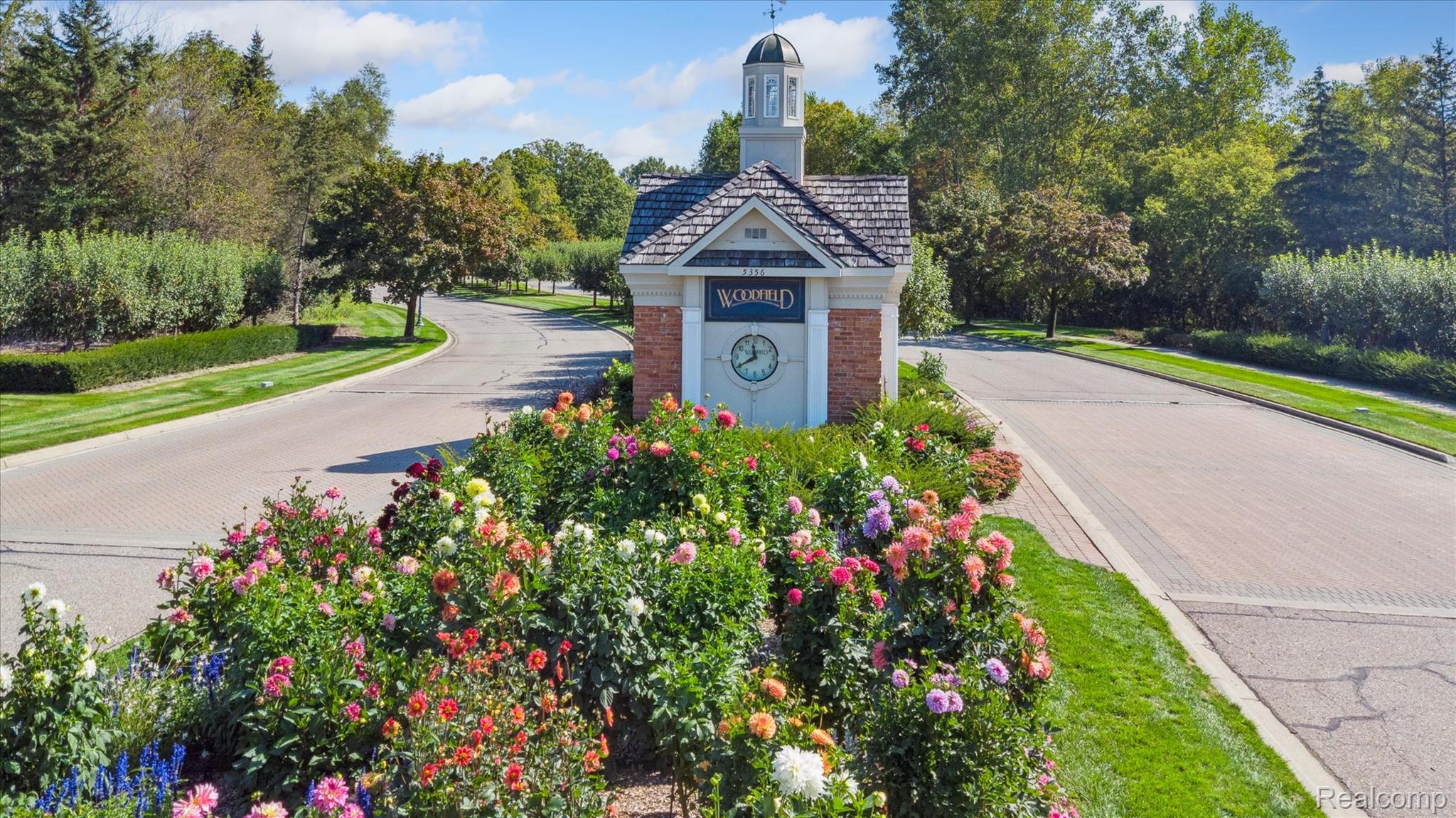 124 Woodfield Parkway