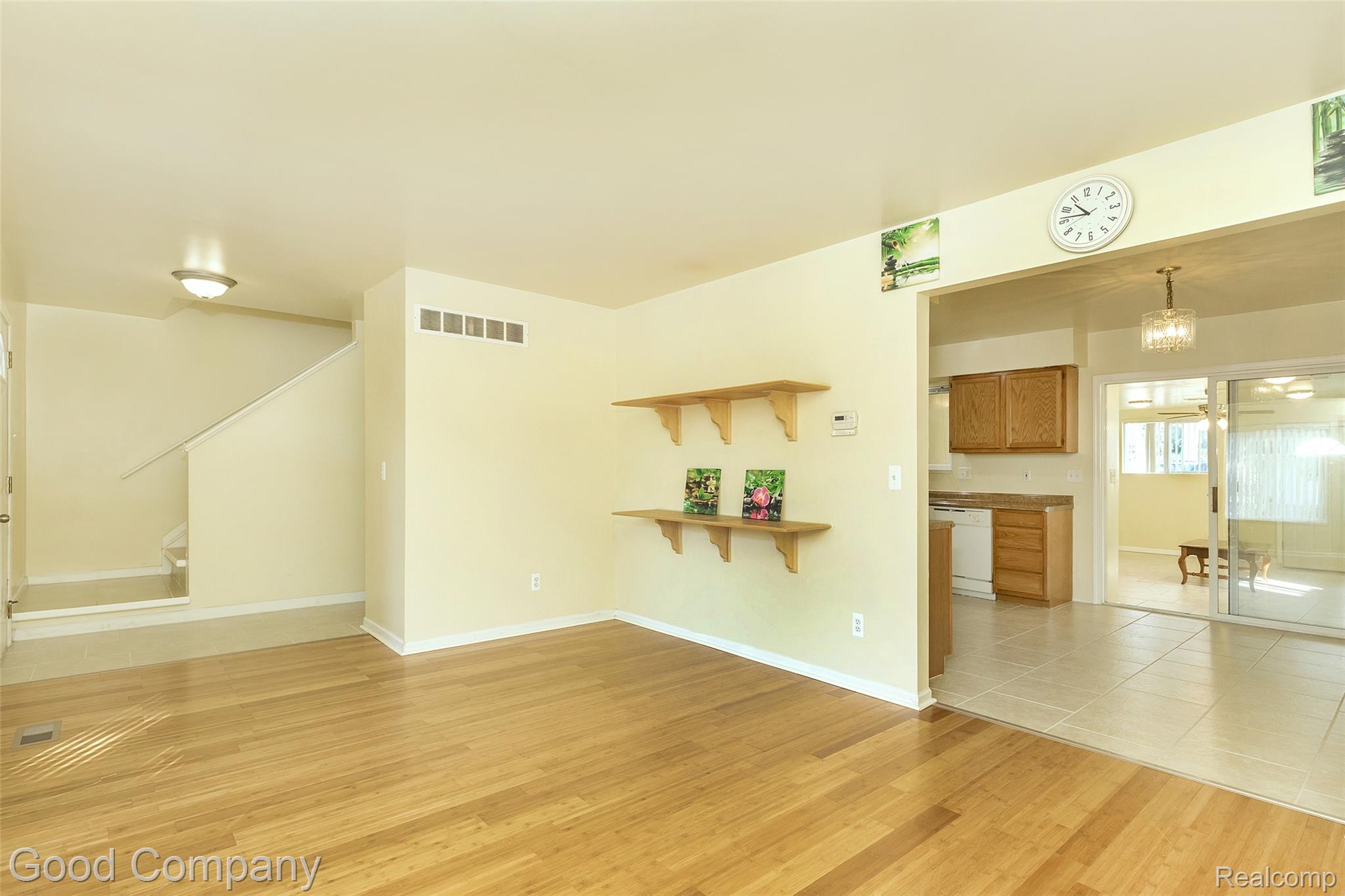 1021 E Granet Avenue