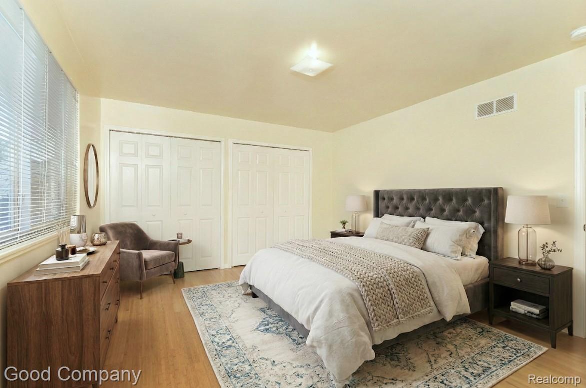 1021 E Granet Avenue