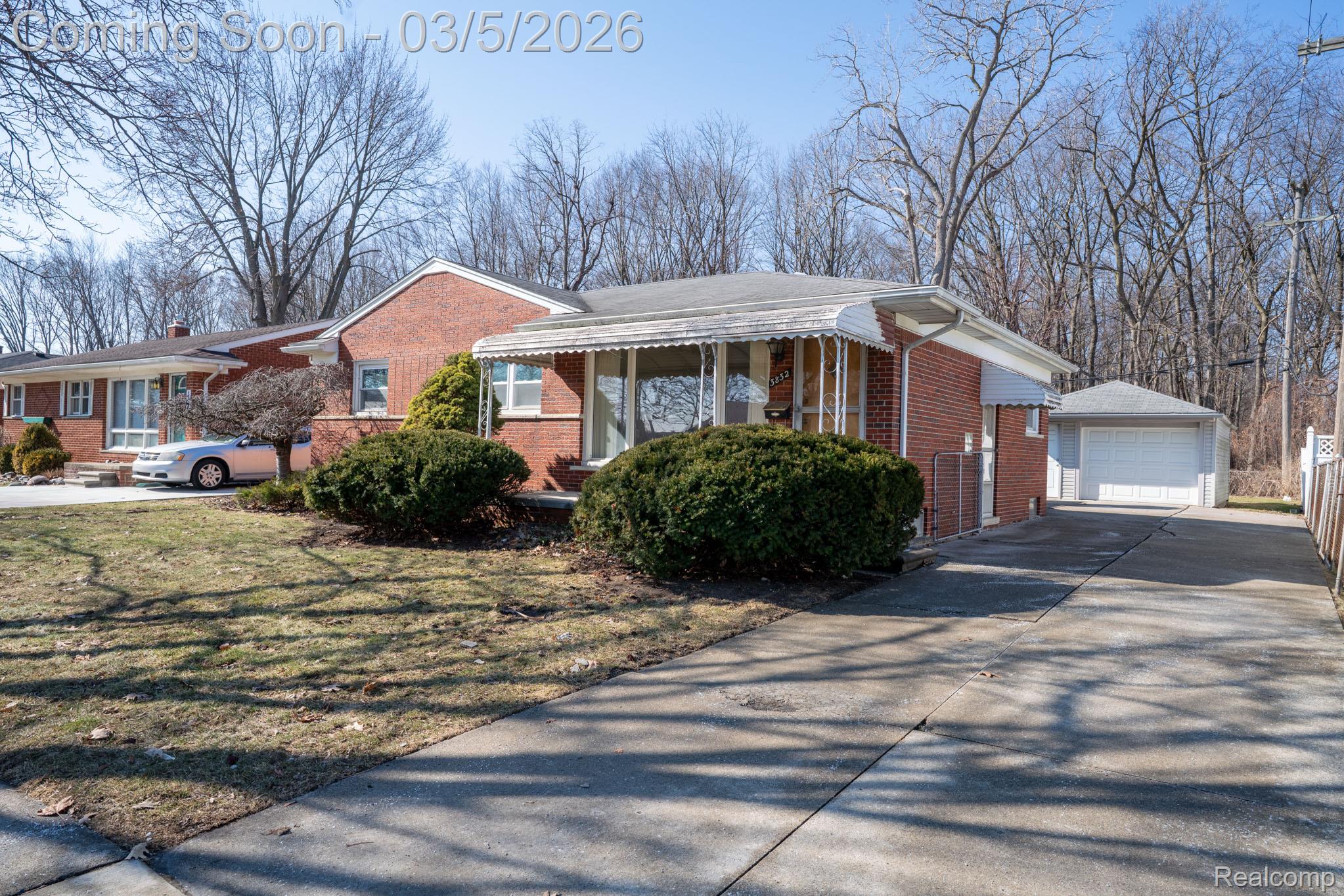 3832 Longmeadow Drive