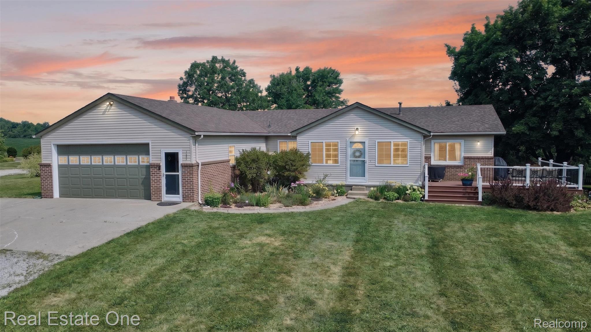 1136 Brauer Road