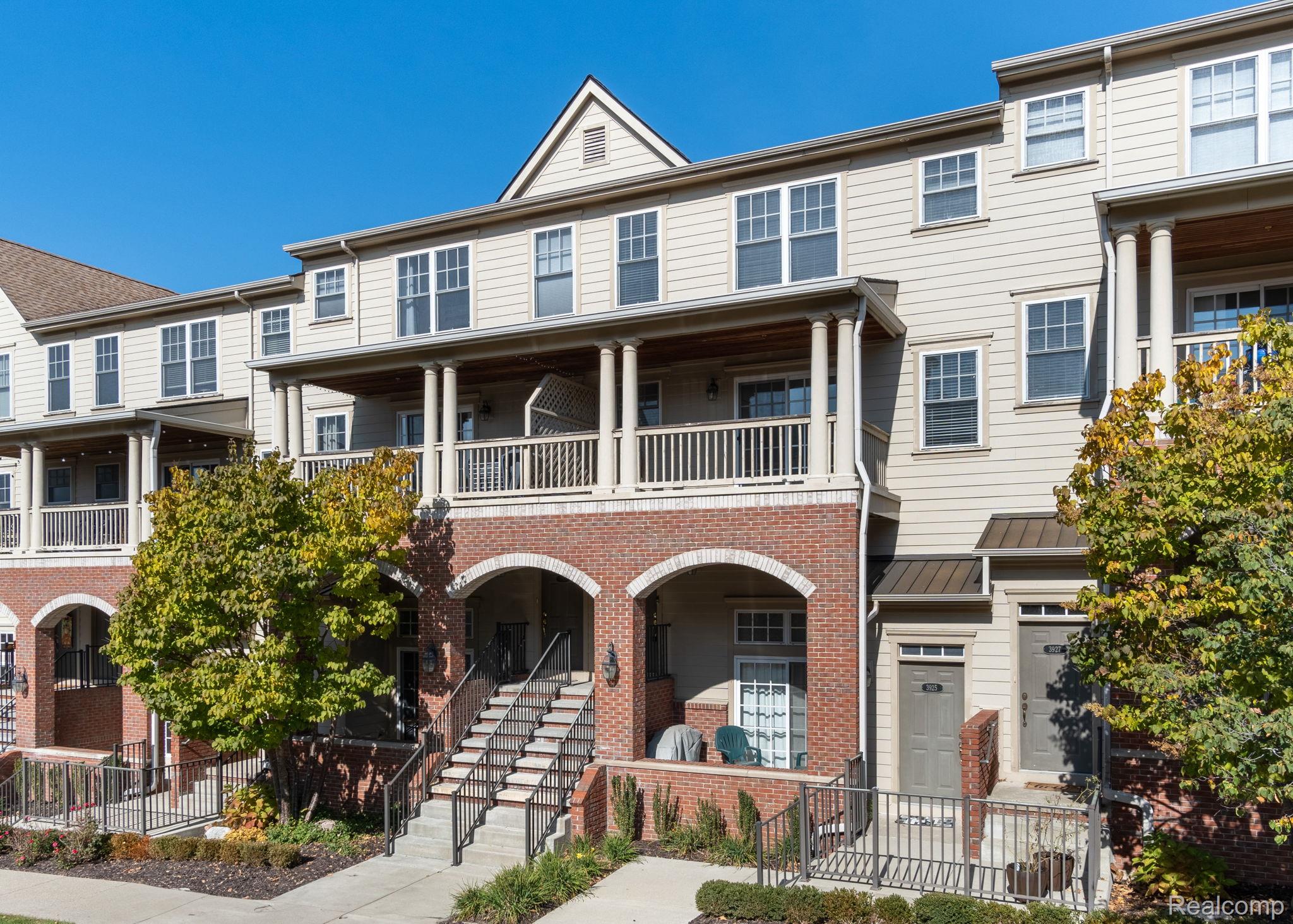 3923 FORESTER Boulevard