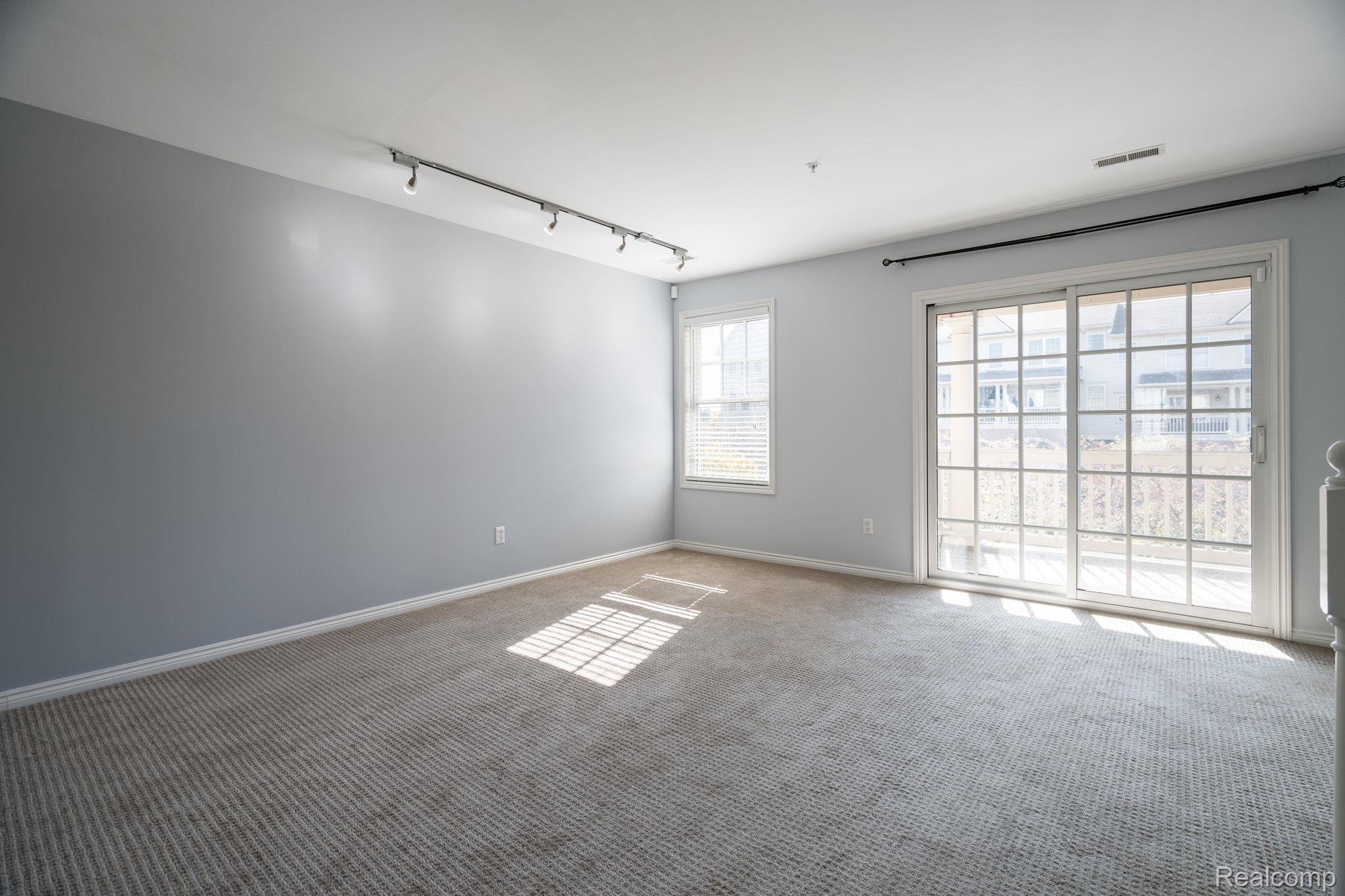 3923 FORESTER Boulevard