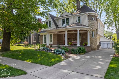 1617 Roseland Avenue Royal Oak City MI 48073