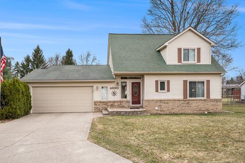 4690 WOODHULL Drive Independence Charter Township MI 48346