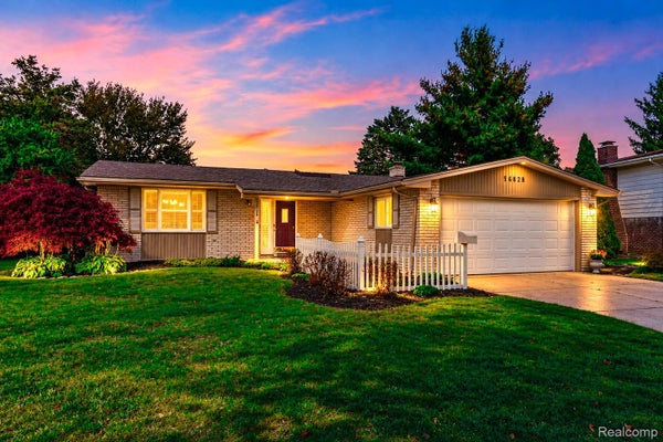 38828 GRANDON ST, LIVONIA, MI 48150 - Image f337febce2fe02eb7c9460b2ed842cf3/1280094067