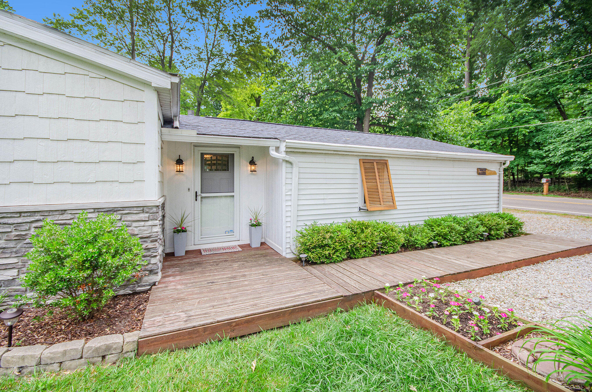 4449 Cordley Lake Road