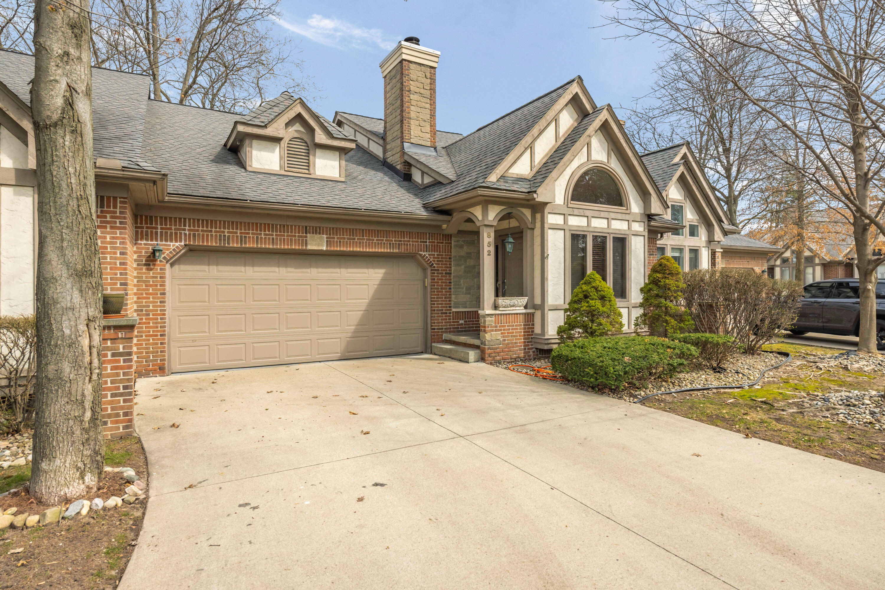 852 N Beech Daly Road