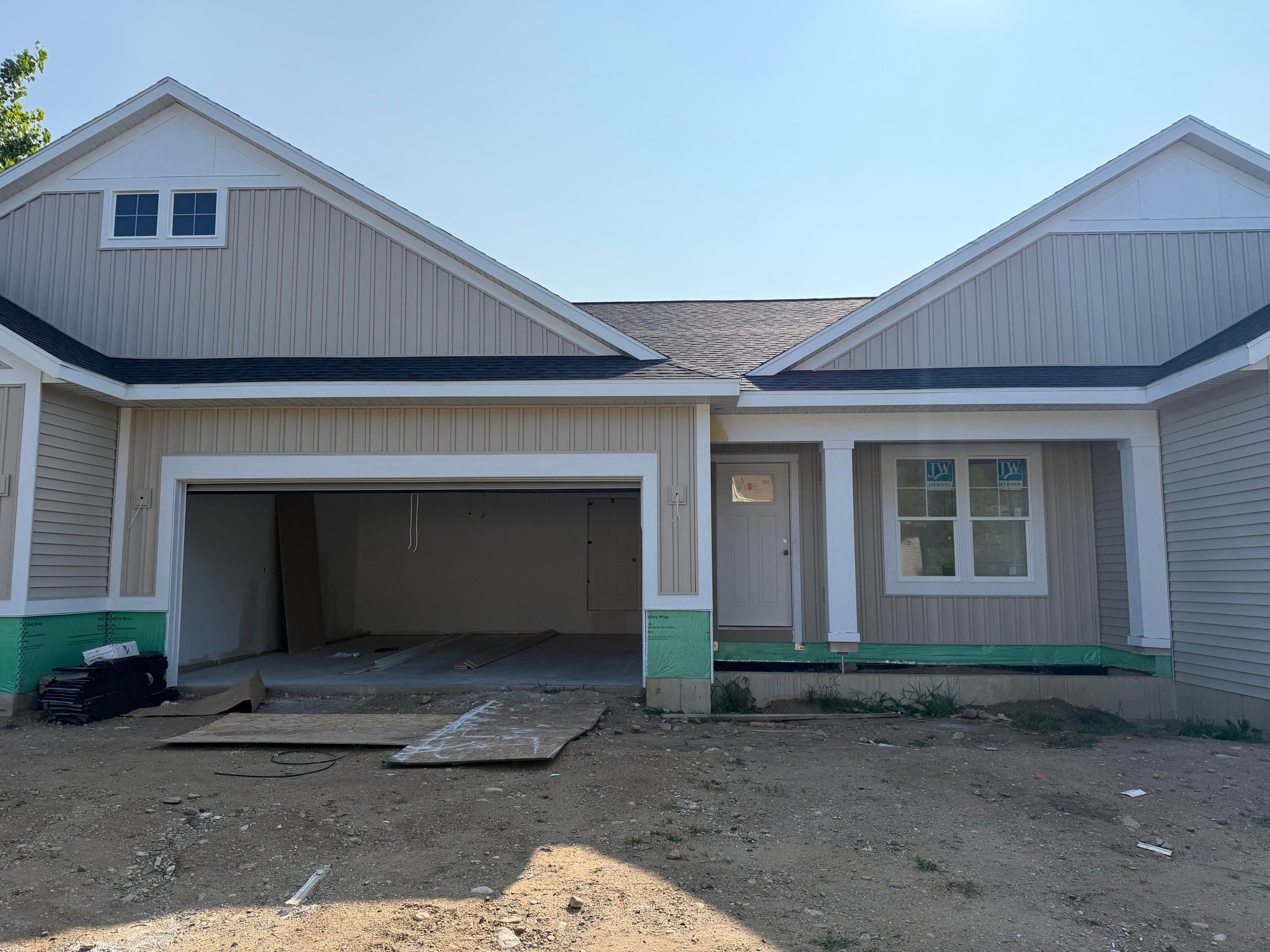 327 Round Hill Road
