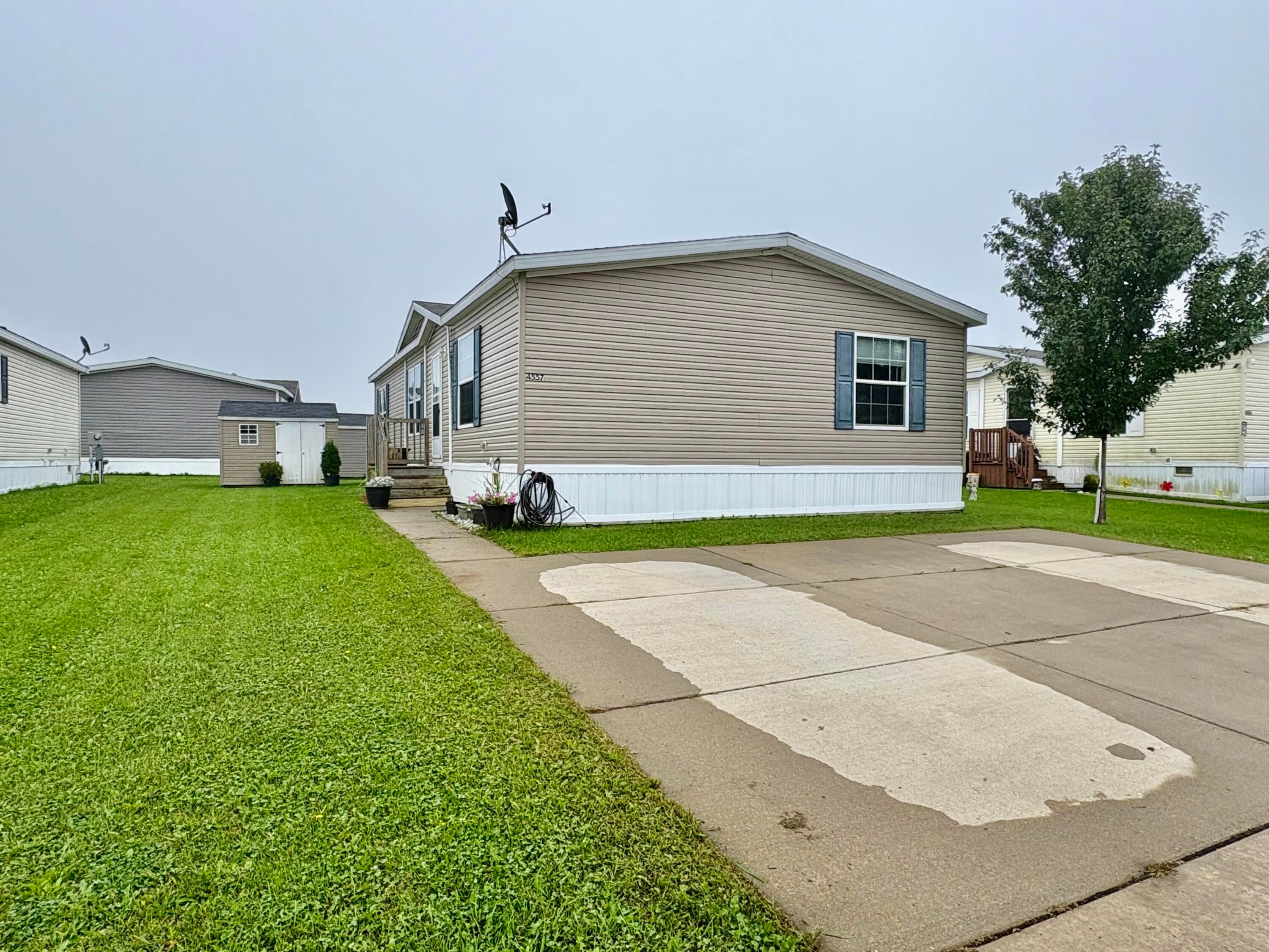 4557 Tudor Lane